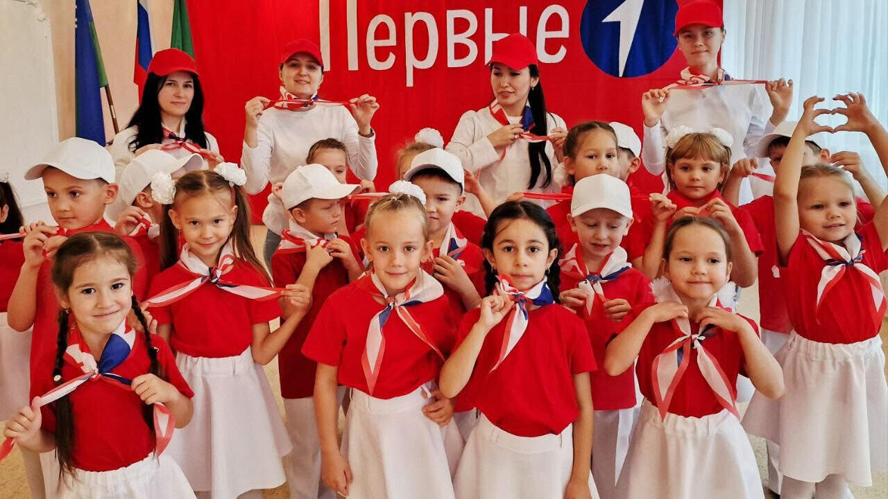 9 октября в нашем детском саду прошла торжественная церемония посвящения в «Первые»!